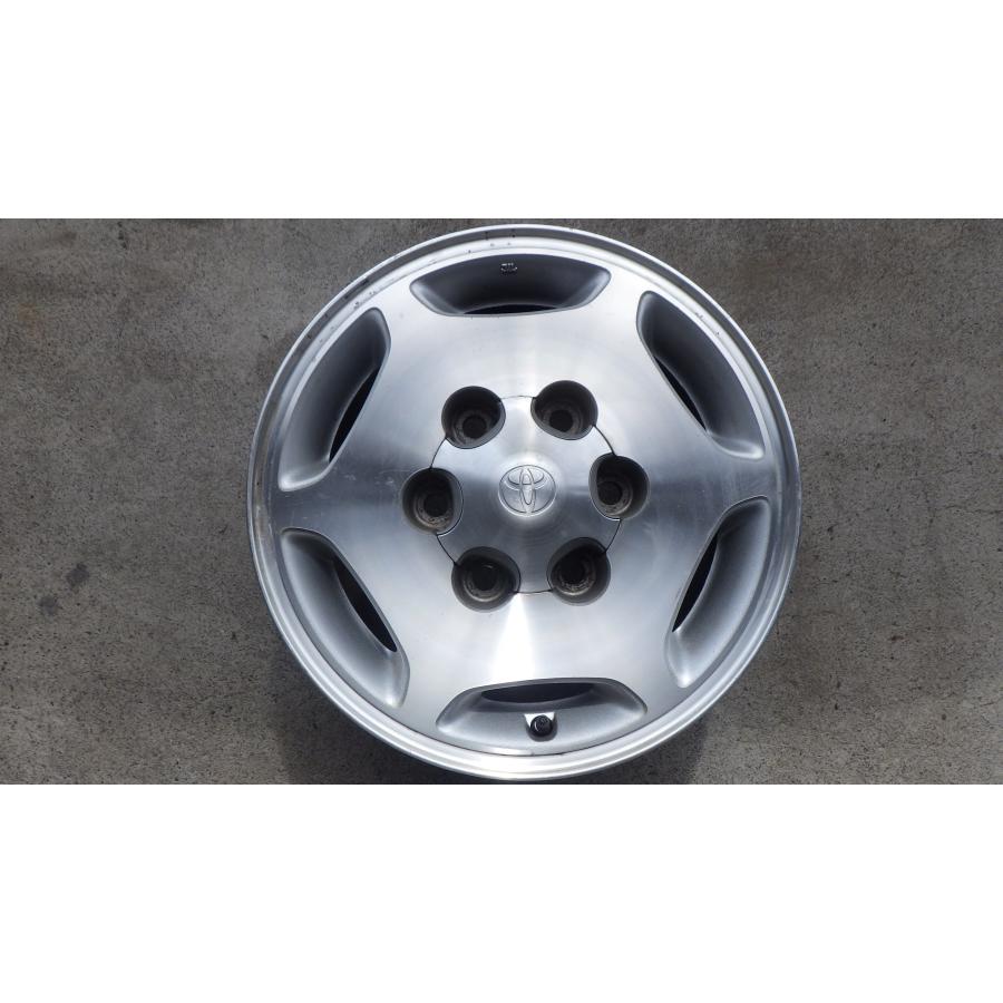 ハイエース グランドハイエース純正 100系ハイエースにも？ 15x6J