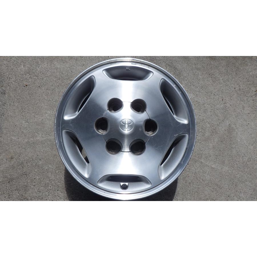 ハイエース グランドハイエース純正 100系ハイエースにも？ 15x6J