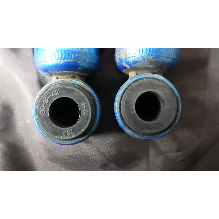 ハイエース用CUSCO製ショックアブソーバー　中古品 札幌の中古ハイエース200系（4WD）CUSCO(クスコ）減衰14段調整