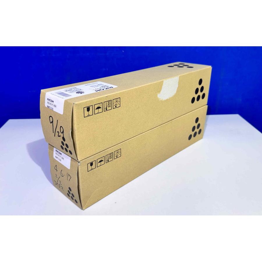【越谷発】【RICOH】純正未使用品 IPSiO SPトナー 8200　ブラック２本セット※落書きアリ　IPSiO SP 8200 /SP 8300　(37496) |  | 01