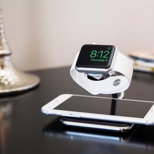 ストアの通販 Twelve South Forte for Apple Watch｜クロームメッキ＆レザーディスプレイ＆充電スタンド