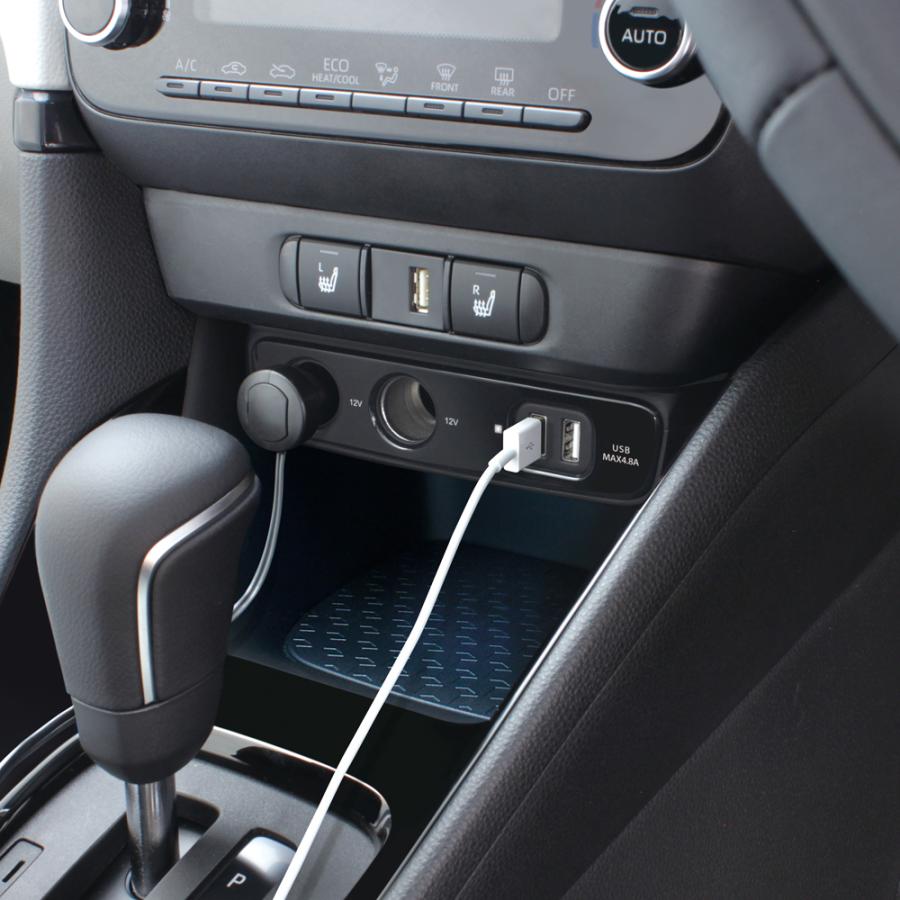 槌屋ヤック SY-YA4 ヤリス専用 電源BOX YARIS/CROSS 専用設計 2口