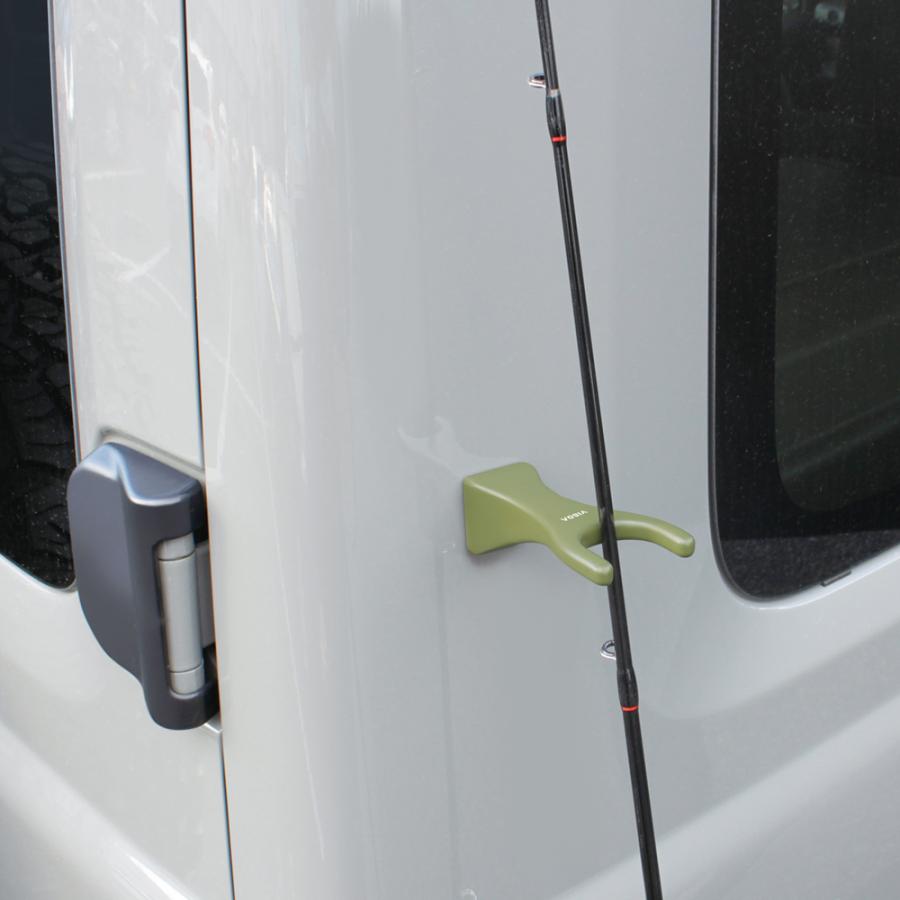 U-A4 ロッドキーパー OD  駐車場での準備中等、車に貼り付けてロッドの仮置きができる 磁石が付かない車内での保管等に鉄板ベース付属 VISOA YAC | VISOA | 05