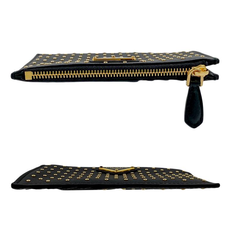 PRADA スタッズフラグメントケース