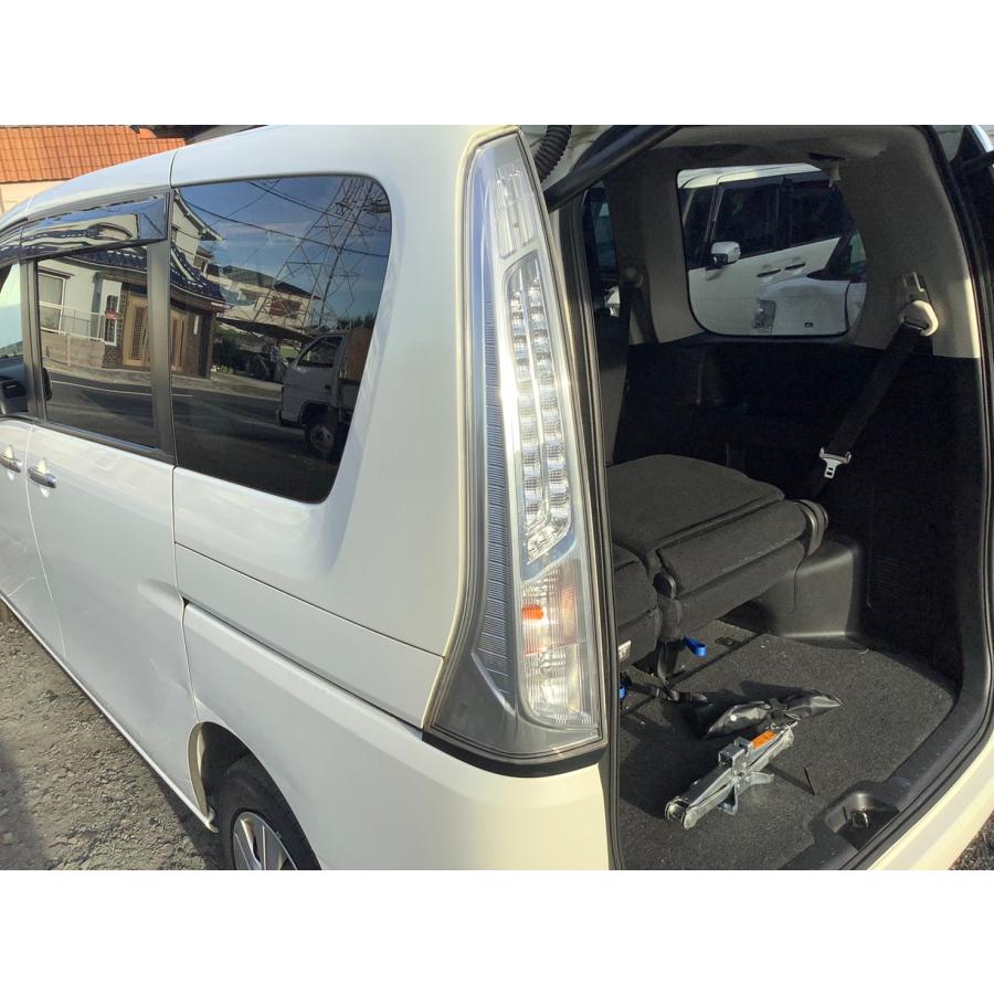 日産　セレナ　ハイウェイスター　C26 クリアテールランプ左右セット 中古品 日産セレナハイウェイスターC26 クリアテールランプ左右セット