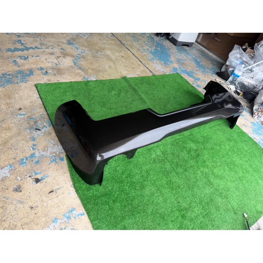 H29年 E26 NV350 キャラバン リアバンパー KBE ブラウン 中古品 即決
