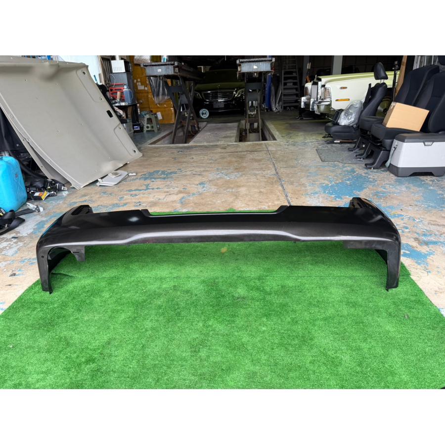 H29年 E26 NV350 キャラバン リアバンパー KBE ブラウン 中古品 即決