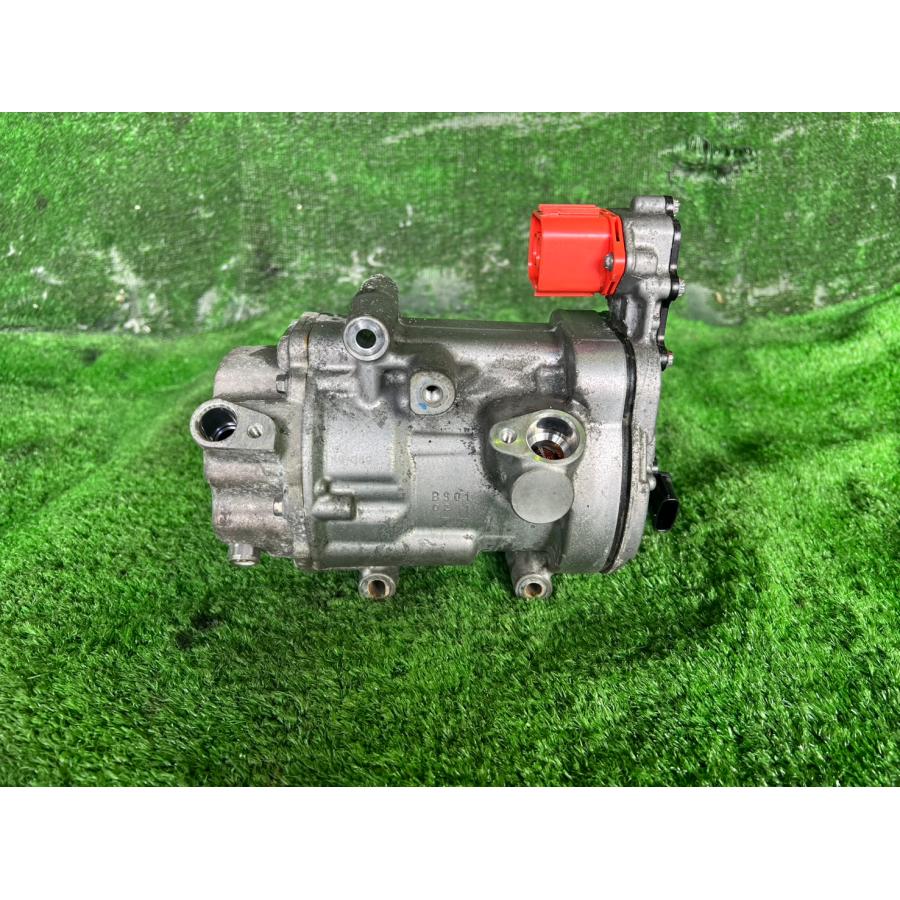 R3年 HNT32 エクストレイル HV 後期 エアコンコンプレッサー 92600