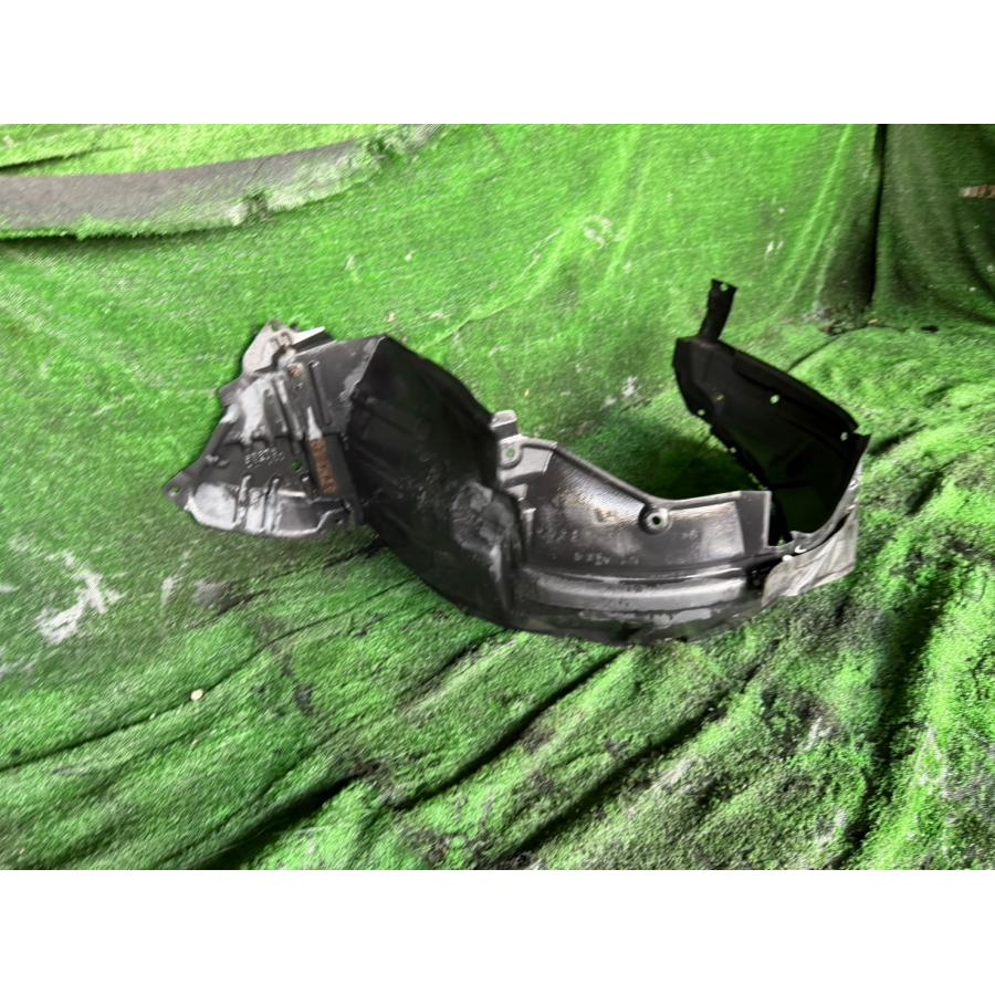 H25年 ZVW41 プリウスα 左フロントフェンダーライナー 中古品 即決