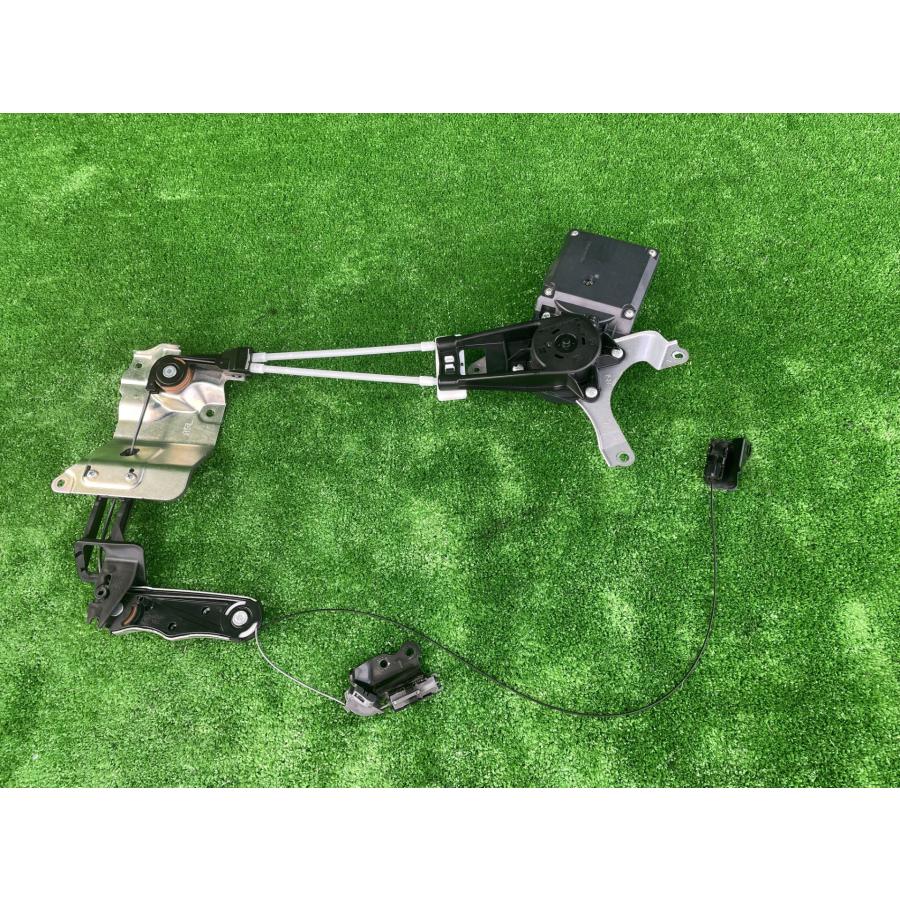R5年 MXPL10 シエンタ ハイブリッド 左パワースライドドアモーター
