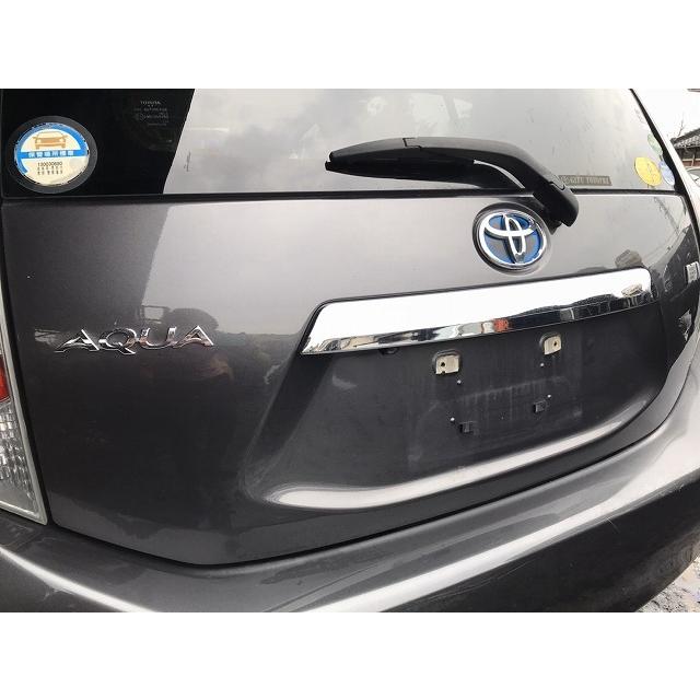 nhp10 アクア トランクスポイラー 1g3 カラー