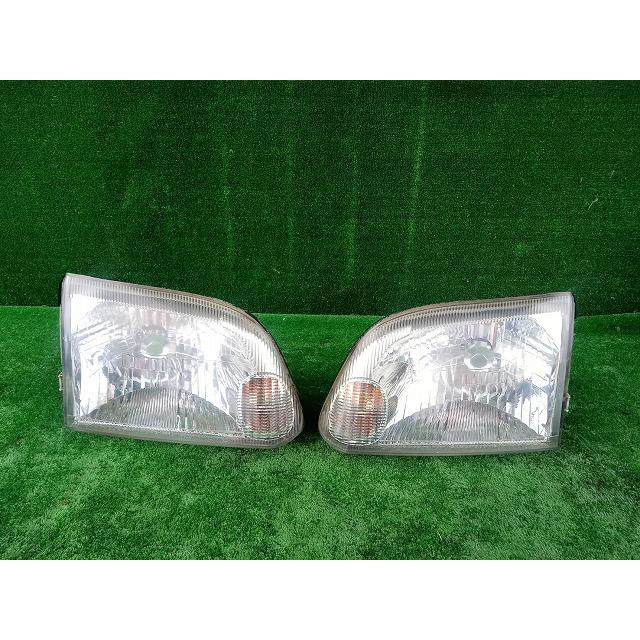 H11年 100系ハイエース 後期 社外 DEPO 212-1198 左右ヘッドライト