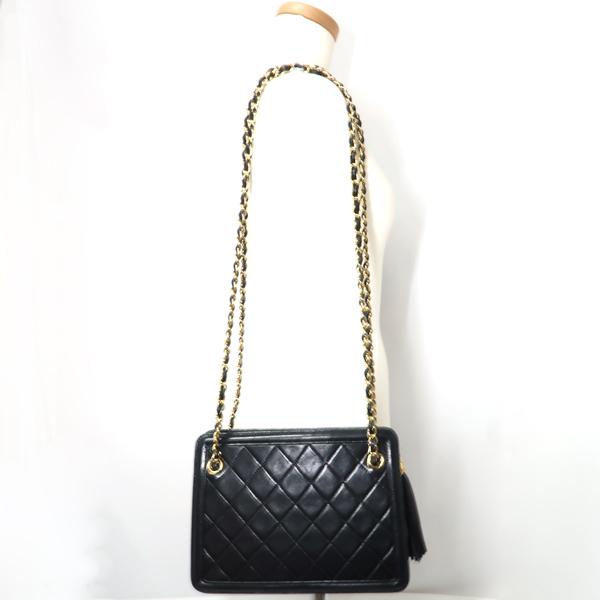 マトラッセ CHANEL チェーンバッグ 黒 フリンジ ショルダー マトラッセ CHANEL チェーンバッグ 黒 フリンジ ショルダー