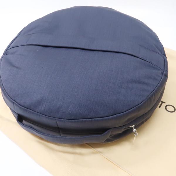 LOUIS VUITTON トラベルクッション オブジェノマド ネックピロー LOUIS VUITTON トラベルクッション オブジェノマド ネックピロー