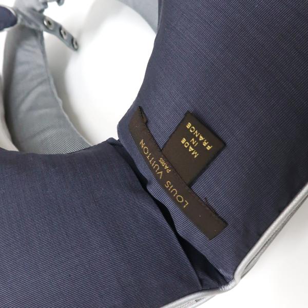 LOUIS VUITTON トラベルクッション オブジェノマド ネックピロー LOUIS VUITTON トラベルクッション オブジェノマド ネックピロー
