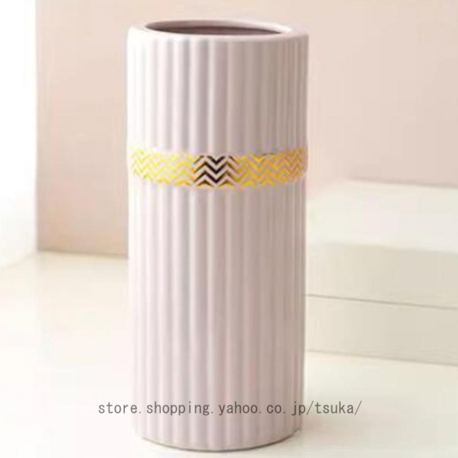 造花 胡蝶蘭 薔薇 花瓶付き 観葉植物 本物にそっくり 美しい プレゼント お祝いに 結婚式 リビング ベランダ 玄関 喫茶店 置物 枯れない花 お部屋が明るくなる |  | 07