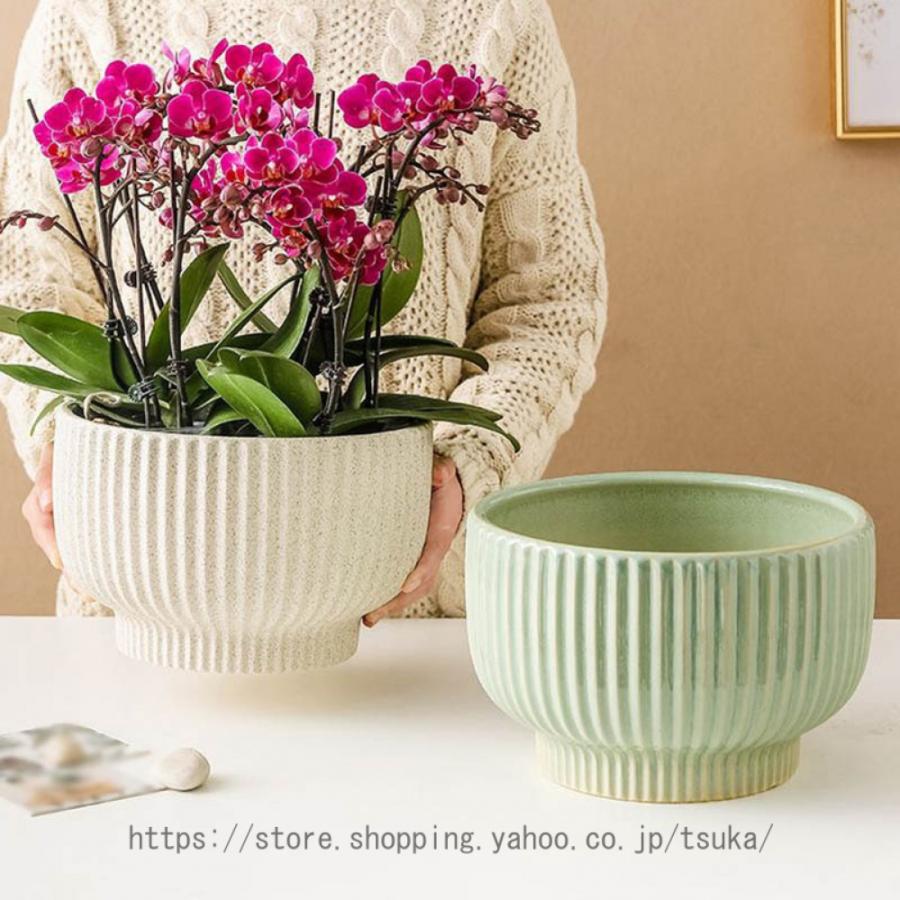植木鉢 陶器製 北欧 観葉植物鉢 フラワーポット 底に水抜き穴あり 大口径 シンプル 円形 プラスチック製の受皿付き ins風 ガーデンポット モダン 縦縞 鉢植えの画像