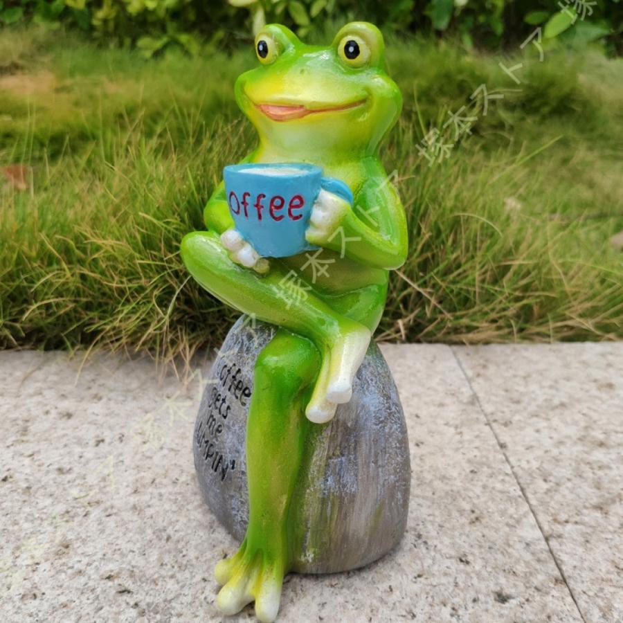カエル 置物 可愛い かえる 蛙 アニマル かわいいカエルの置物 ガーデニングオブジェ ガーデニング 動物オブジェ ガーデンオーナメント 装飾 フィギュア Kxo 4st Pkeq99 塚本ストア 通販 Yahoo ショッピング