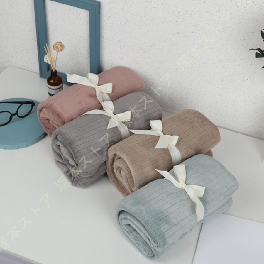 毛布 シングル マイクロファイバー フランネル ブランケット もうふ 暖かい 毛布 冬 柔らかい 肌触り 洗える 昼寝 ソファーベッド用 プレゼント ライトグレー |  | 10