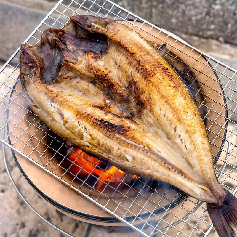 ほっけ ホッケ 縞ほっけ 超特大サイズ 1枚×５パック 塩焼き 焼魚 焼き魚 切り身 ほっけの開き 特大 肉厚 業務用 BBQ バーベキュー 豊洲市場 ギフト :hokke-5p:うに カニ まぐろなら築地の王様 - 通販 - Yahoo!ショッピング