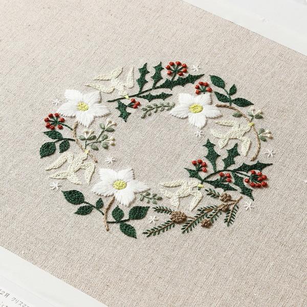 DMC 樋口愉美子先生 12ヵ月の刺しゅうキット 刺繍 キット : つくる