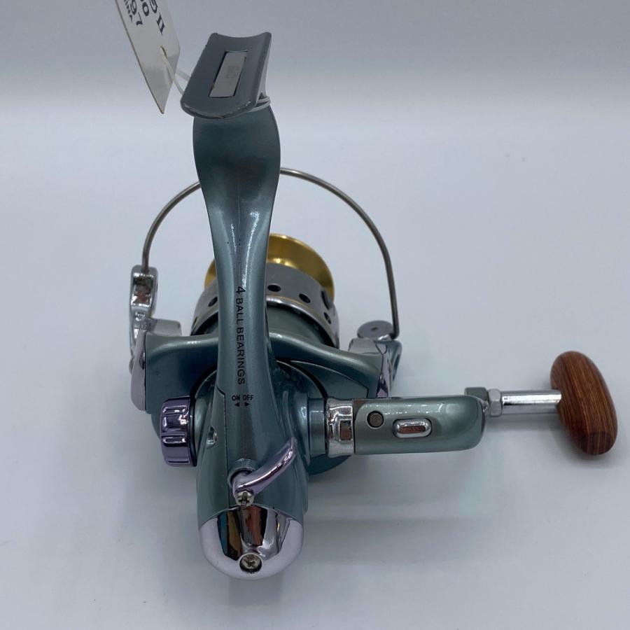 送料無料 Guts トルネードII 1000 替えスプール(浅溝)付 展示品