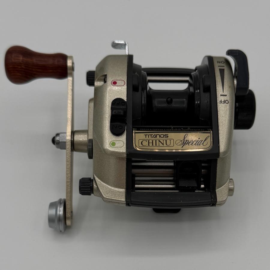 DAIWA 穴釣り専科 チヌジャッカー SHIMANO チタノス チヌスペシャル シマノ（SHIMANO） 送料無料 チタノス チヌスペシャル GT1000 展示品