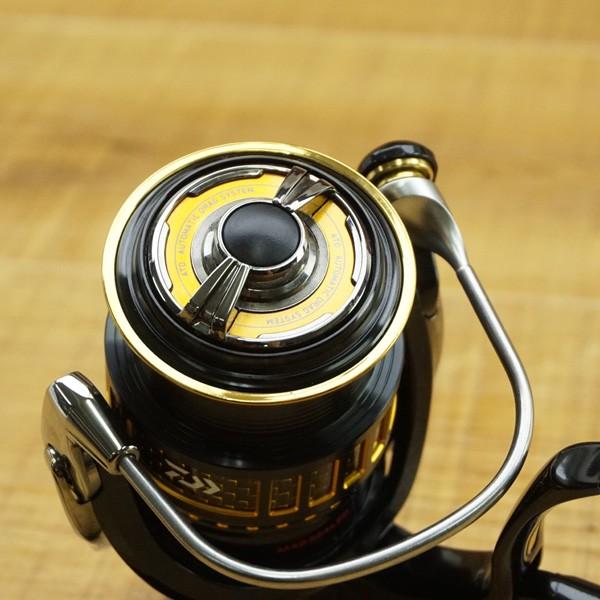 ダイワ 17モアザン 2510PE-SH-LBD/L215M 極上美品 スピニングリール