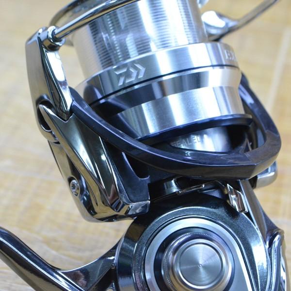 極上美品 ダイワ 18イグジスト LT3000XH/L405M スピニングリール