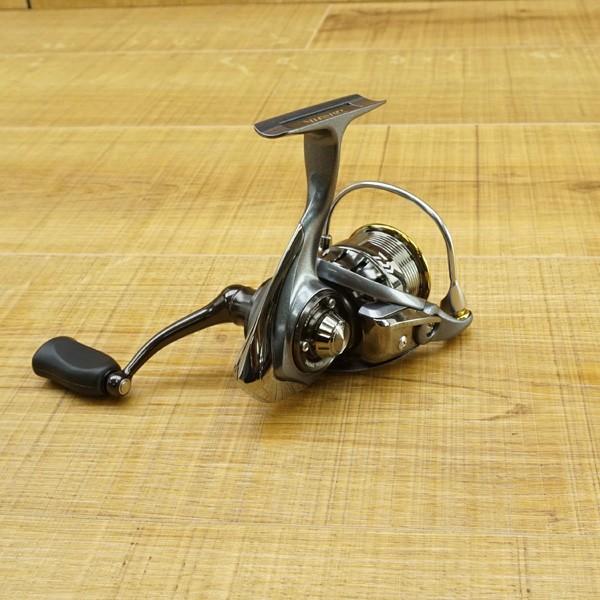 ダイワ 15ルビアス 2004/M456M 美品 スピニングリール : 釣king ダイワ 15ルビアス 2004/M456M 美品 スピニングリール : 釣king