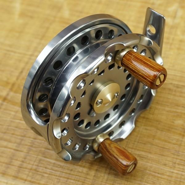 リョービ メタロイヤル チヌ 607/M530M 片軸リール : 釣king リョービ メタロイヤル チヌ 607/M530M 片軸リール : 釣king