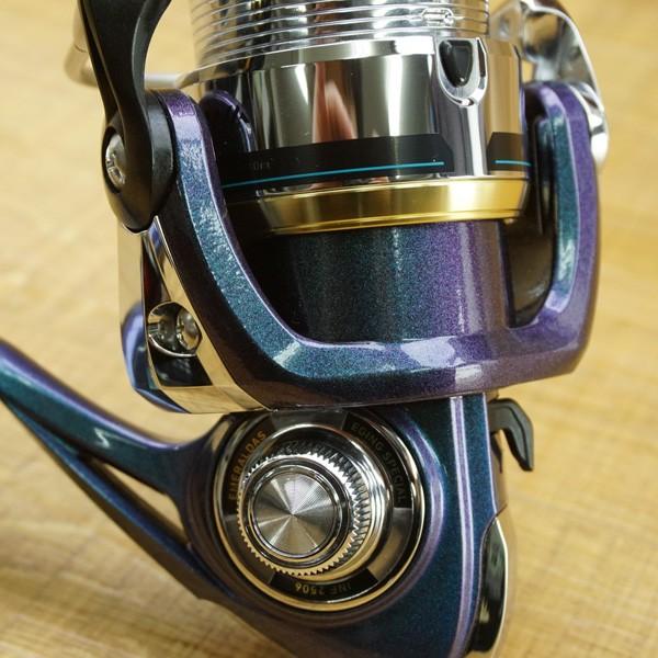 ダイワ エメラルダスINF 2506/N180M 未使用品 スピニングリール ダイワ エメラルダスINF 2506/N180M 未使用品 スピニングリール