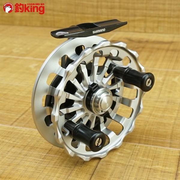 シマノ 13鱗夕彩 88スペシャル/N214M 未使用品 チヌ用リール : 釣king