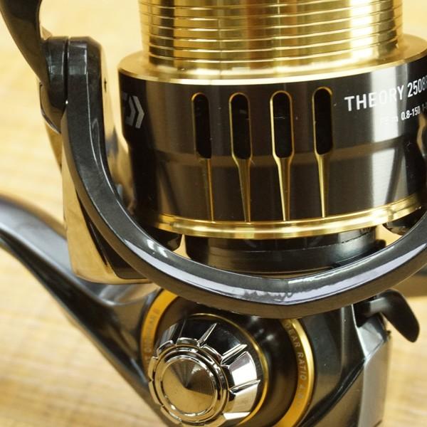 ダイワ 17セオリー 2508PE-DH/N568M スピニングリール 極上美品 ダイワ 17セオリー 2508PE-DH/N568M スピニングリール 極上美品