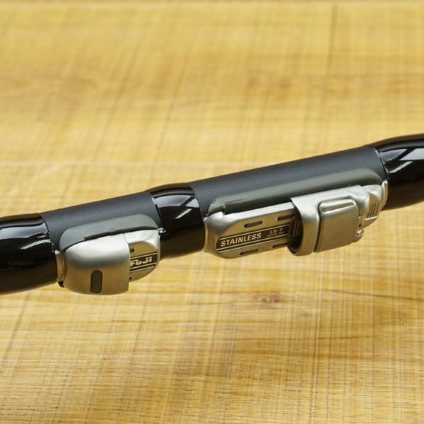 がまかつ がま投 サーフ ツアラー 27-420HS/N584L 投げ竿 美品 がまかつ がま投 サーフ ツアラー 27-420HS/N584L 投げ竿 美品