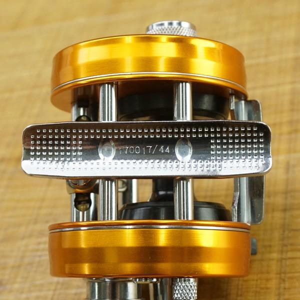 アブガルシア アンバサダー2500C サンセットオレンジ/Q070M アブガルシア アンバサダー2500C サンセットオレンジ/Q070M