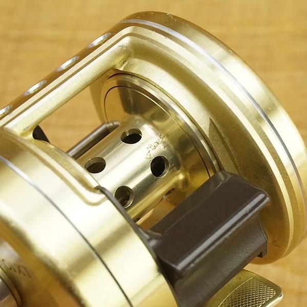 シマノ カルカッタ 201XT 替ハンドル付/Q541M ベイトリール : 釣 シマノ カルカッタ 201XT 替ハンドル付/Q541M ベイトリール : 釣