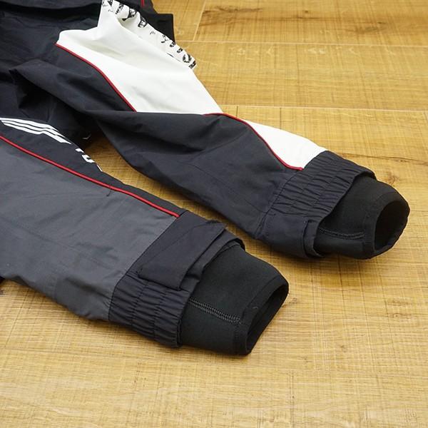 ☆希少☆[新品未使用品] 釣武者 2ファイブレインスーツ　Lサイズ 釣武者 2ファイブ レインスーツ サイズL/Q613M フィッシング