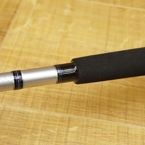 KAMIWAZA 302 船竿 ホワイト/ブラック KAMIWAZA 302 船竿 ホワイト/ブラック