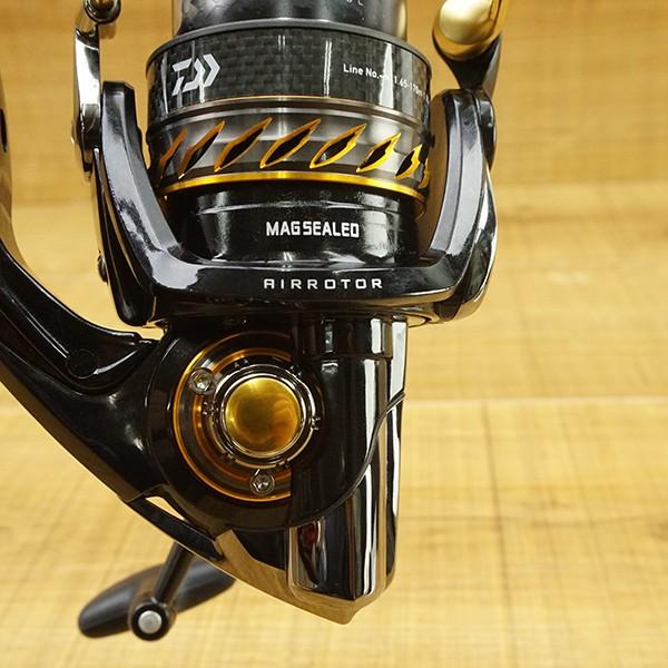 ダイワ 15銀狼 LBD/R114M 未使用品 スピニングリール : 釣king ダイワ 15銀狼 LBD/R114M 未使用品 スピニングリール : 釣king