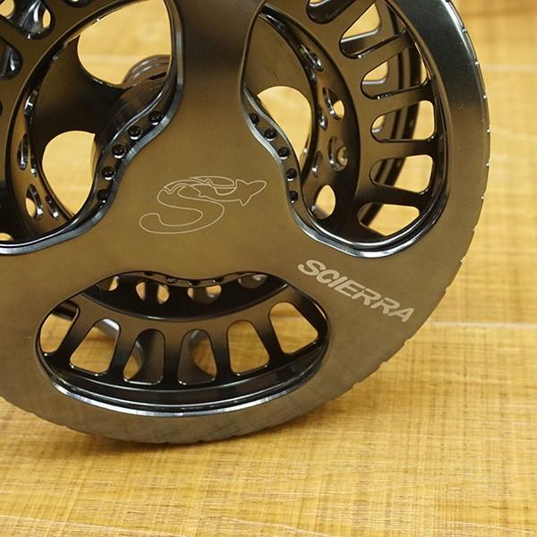 シエラ トラクション3 + 9eleven /R126M フライリール 未使用品 : 釣