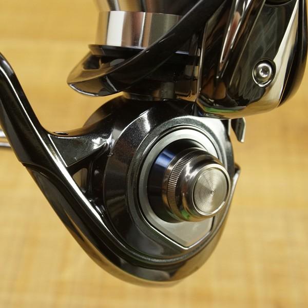 ダイワ 18イグジストLT 4000-CXH/R340M スピニングリール 未使用 ダイワ 18イグジストLT 4000-CXH/R340M スピニングリール 未使用