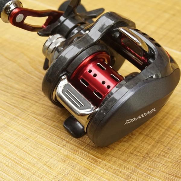 ダイワ スマック RT100SH-L レッドチューン/R563M 美品 ベイト ダイワ スマック RT100SH-L レッドチューン/R563M 美品 ベイト
