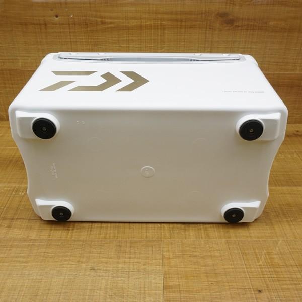 ダイワ ライトトランクIV VSS 2000R /T090M 美品 クーラーボックス  