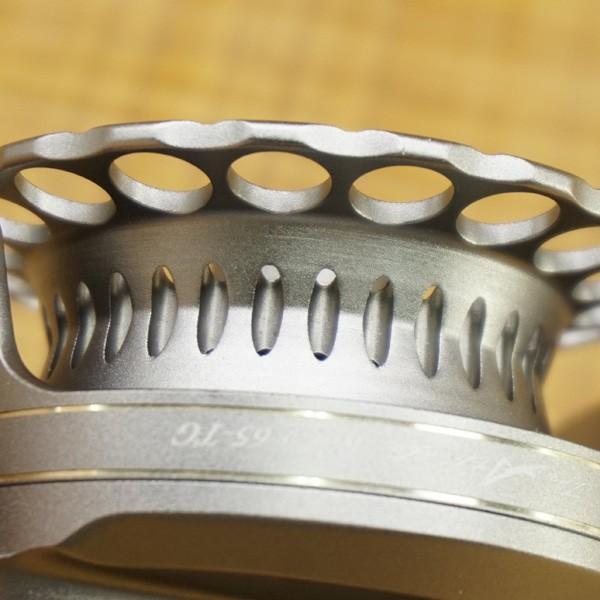 黒鯛工房 ザ アスリートレーサー 65-TG/U177M 極上美品 チヌ用リール