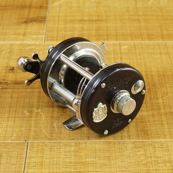 ABU Ambassadeur 6000C 047100 波型/U193M 美品 雷魚 両軸リール : 釣