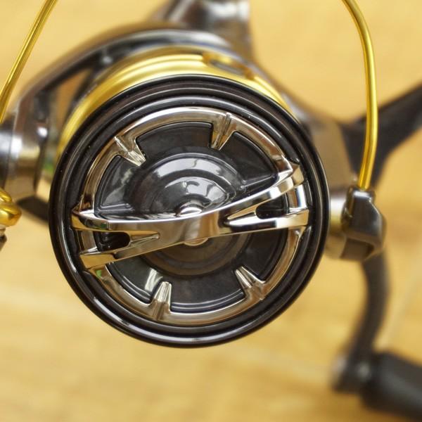 シマノ 16ヴァンキッシュ C3000HGSDH/ W054M 極上美品 シマノ 16ヴァンキッシュ C3000HGSDH/ W054M 極上美品
