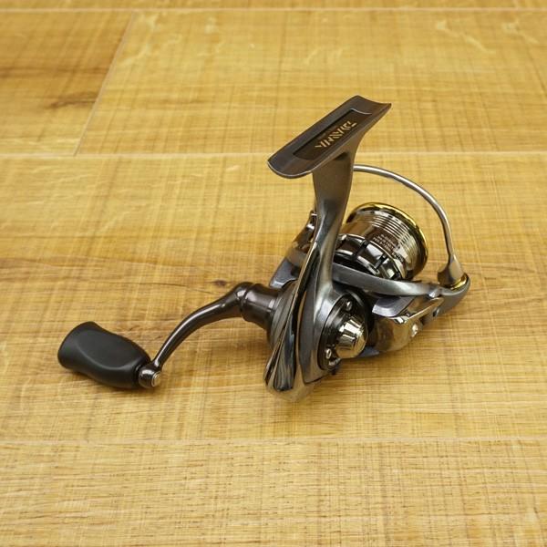 ダイワ 15ルビアス 1003/ W174M 極上美品 DAIWA スピニング ダイワ 15ルビアス 1003/ W174M 極上美品 DAIWA スピニング
