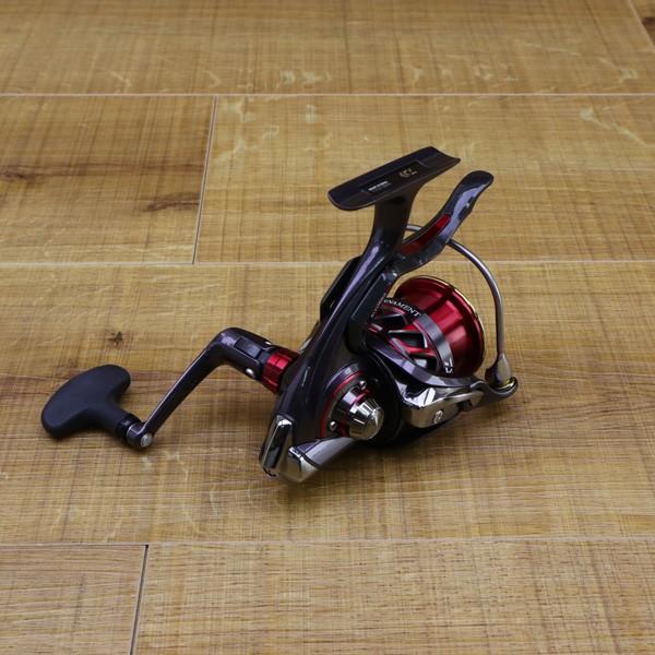 ダイワ 18トーナメント ISO 競技LBD/X037M 極上美品 スピニングリール