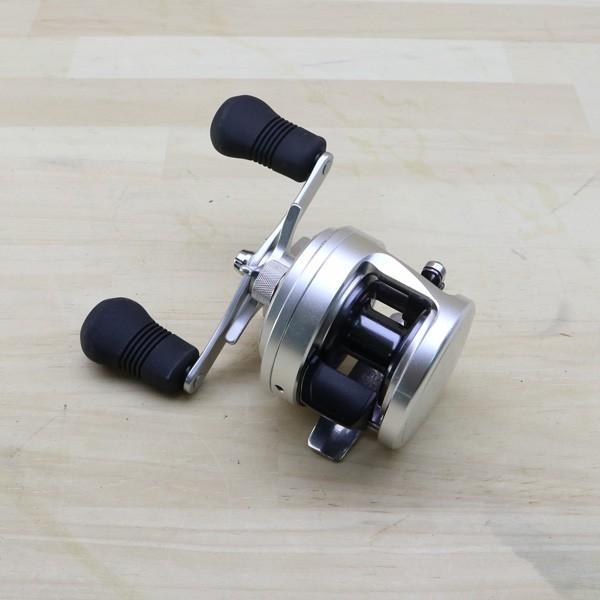 SHIMANO 11オシアカルカッタ 201HG シマノ（SHIMANO） 11オシアカルカッタ 201HG/C158M 美品 釣り ベイト